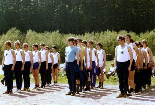 1976: Angetreten zum Sportfest der Garnison