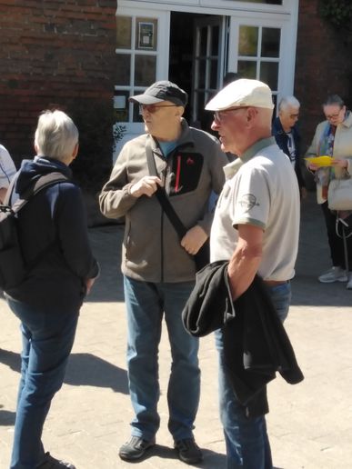 Ankunft am Spargel-und Erdbeerhof Lütke Laxen (4)