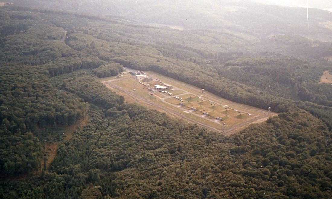 Blick vom Hubschrauber auf das Sondermunitionslager Bellersdorf